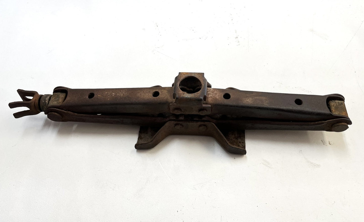 Jeep YJ Jack with Fender Mount Bracket ratchet handle COMPLETE Free Shipping