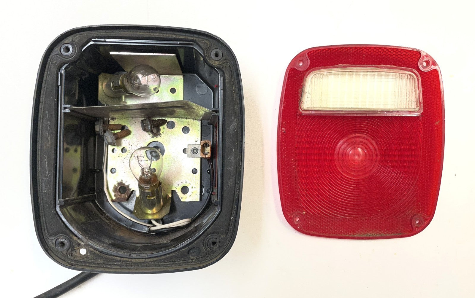 87-90 Jeep YJ Wrangler Tail Light Taillight Passenger Side Right FREE SHIP!