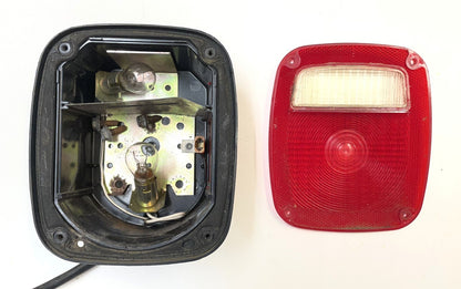 87-90 Jeep YJ Wrangler Tail Light Taillight Passenger Side Right FREE SHIP!