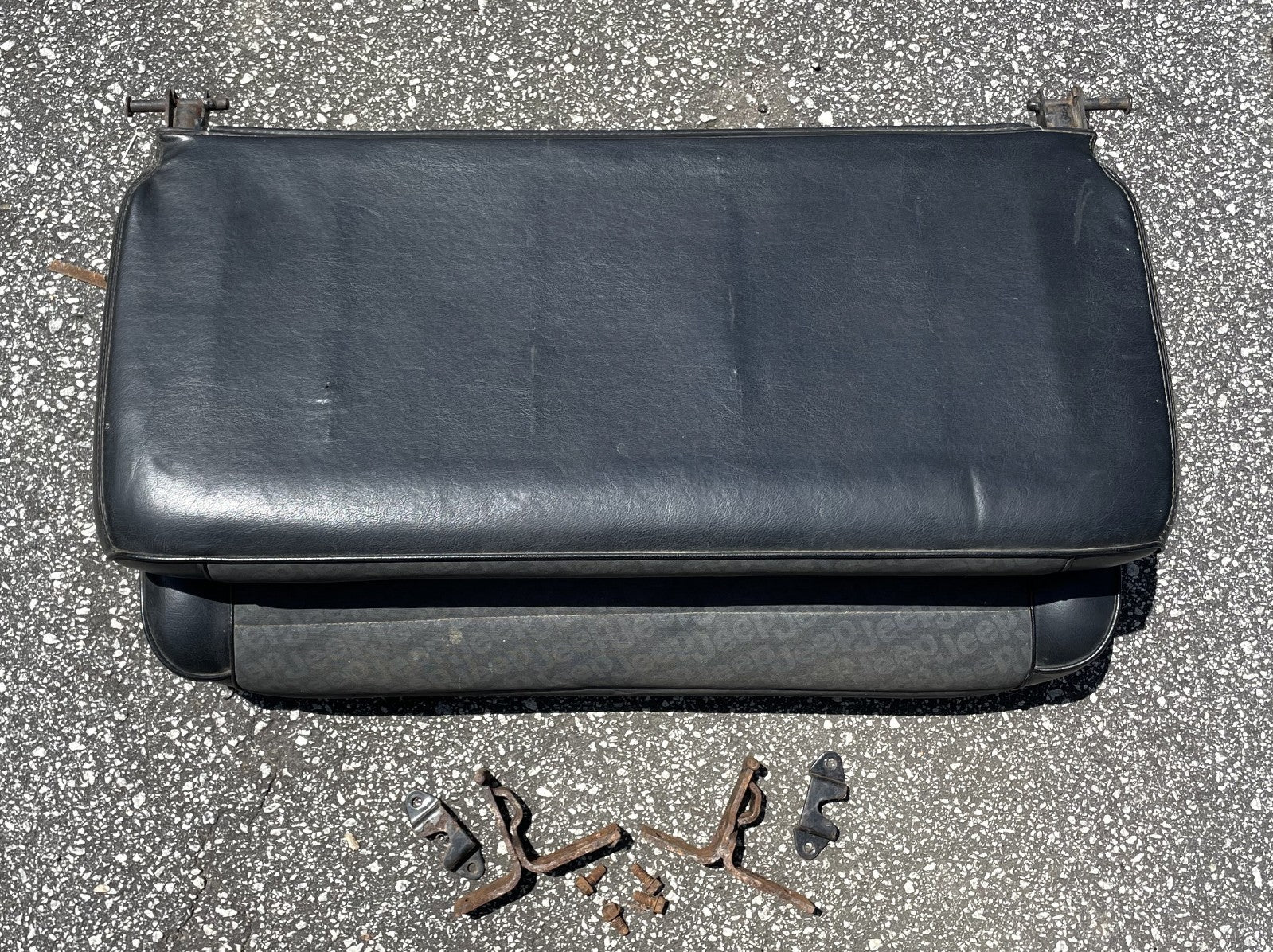 Jeep YJ Wrangler back seat with brackets factory folding CJ7 black fold n tumble