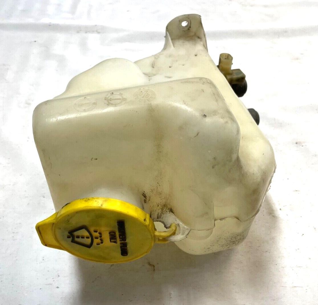Jeep Wrangler windshield washer tank bottle reservoir Dual Motors fits 97-02 TJ