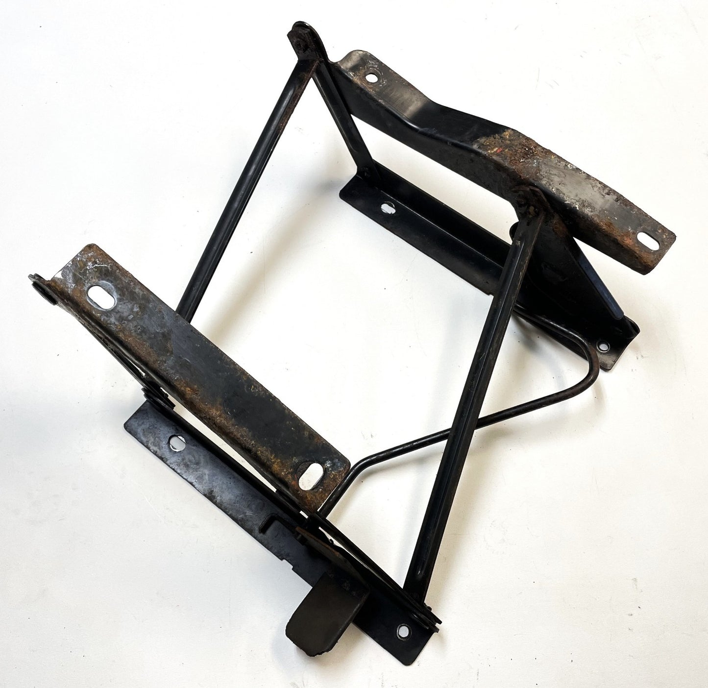 Jeep YJ right front seat bracket folding flip Wrangler 87-90 Passenger side !