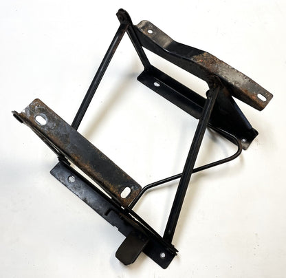 Jeep YJ right front seat bracket folding flip Wrangler 87-90 Passenger side !