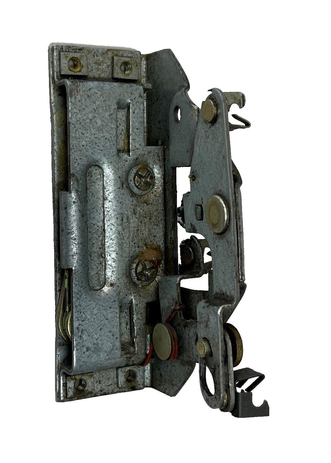 Jeep YJ Wrangler Passenger right Side Full Door Latch striker catch fit 92-95