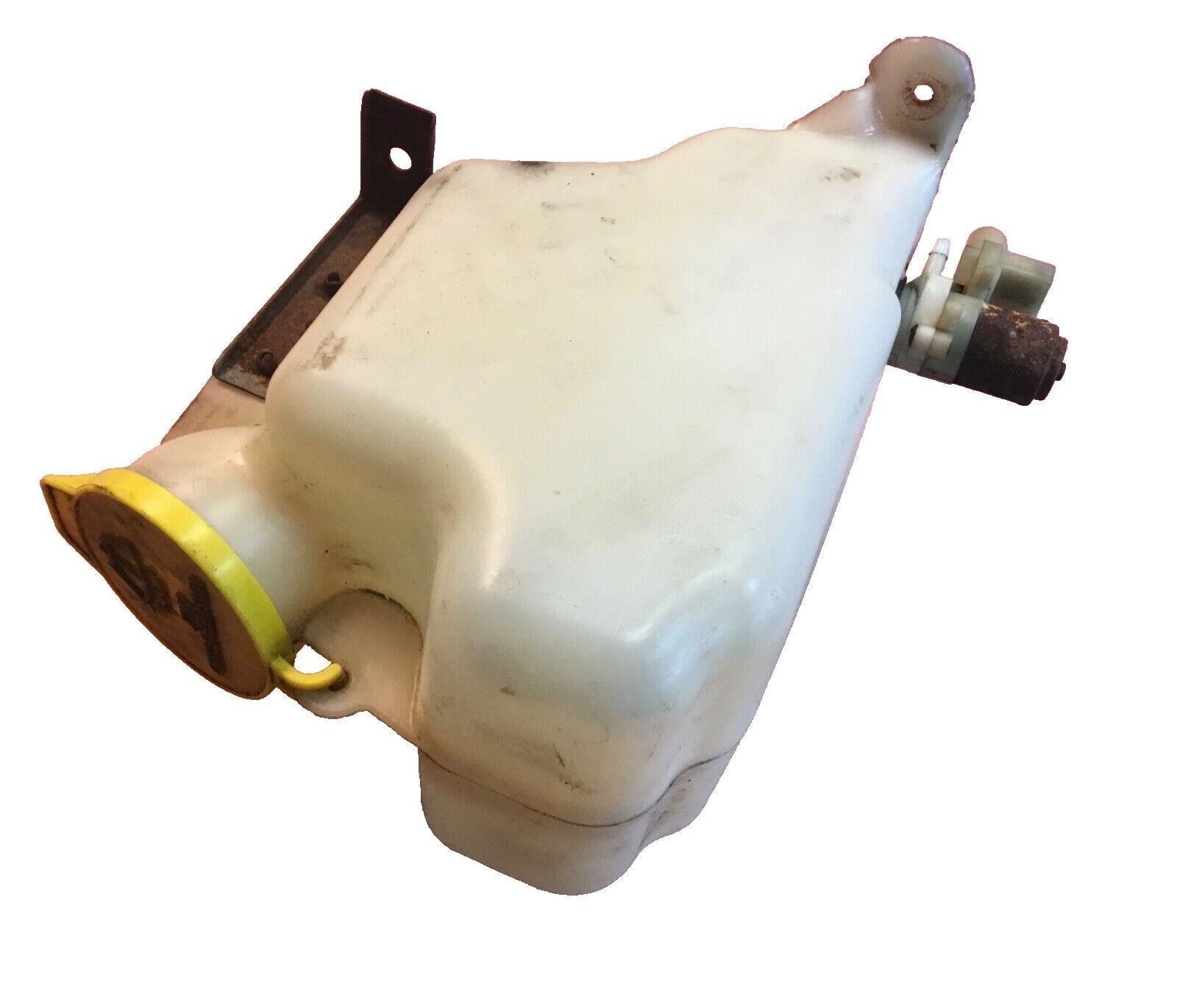 Jeep TJ Wrangler windshield washer tank bottle reservoir (Tested, Works)