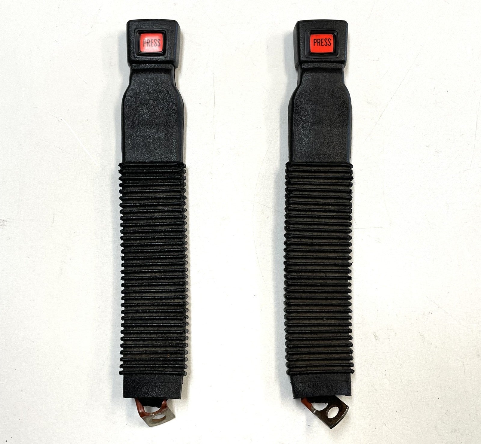 Jeep CJ Front Seat Belt buckles Seatbelt End Driver n Passenger female CJ5 CJ7