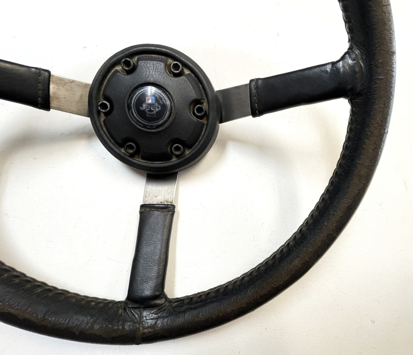 Jeep CJ Laredo steering wheel CJ5 CJ7 CJ8 factory 76-86 AMC black horn button