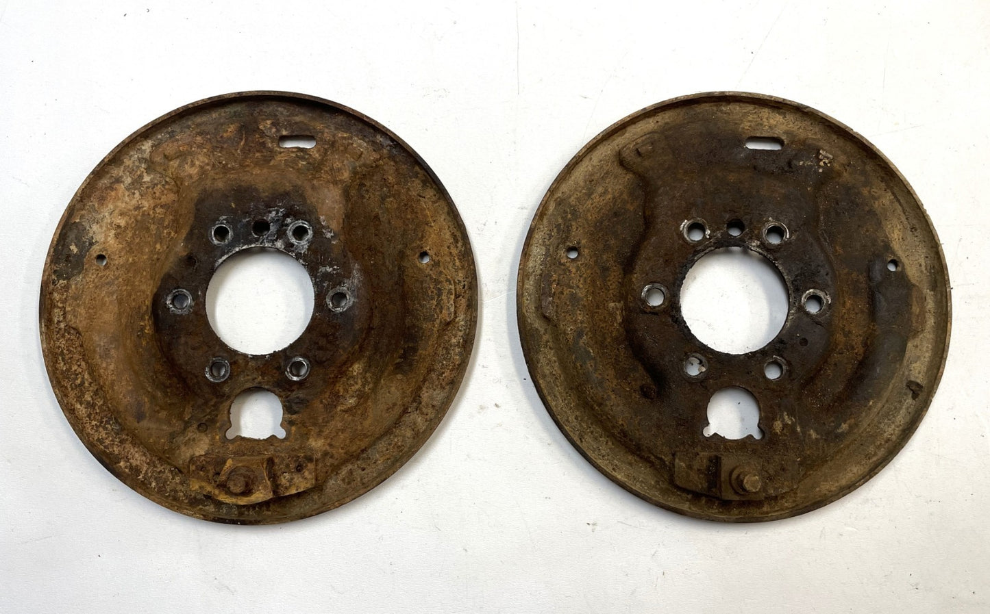 Jeep CJ5 Jeepster brake drum backing plate left right front back 10" brakes C101