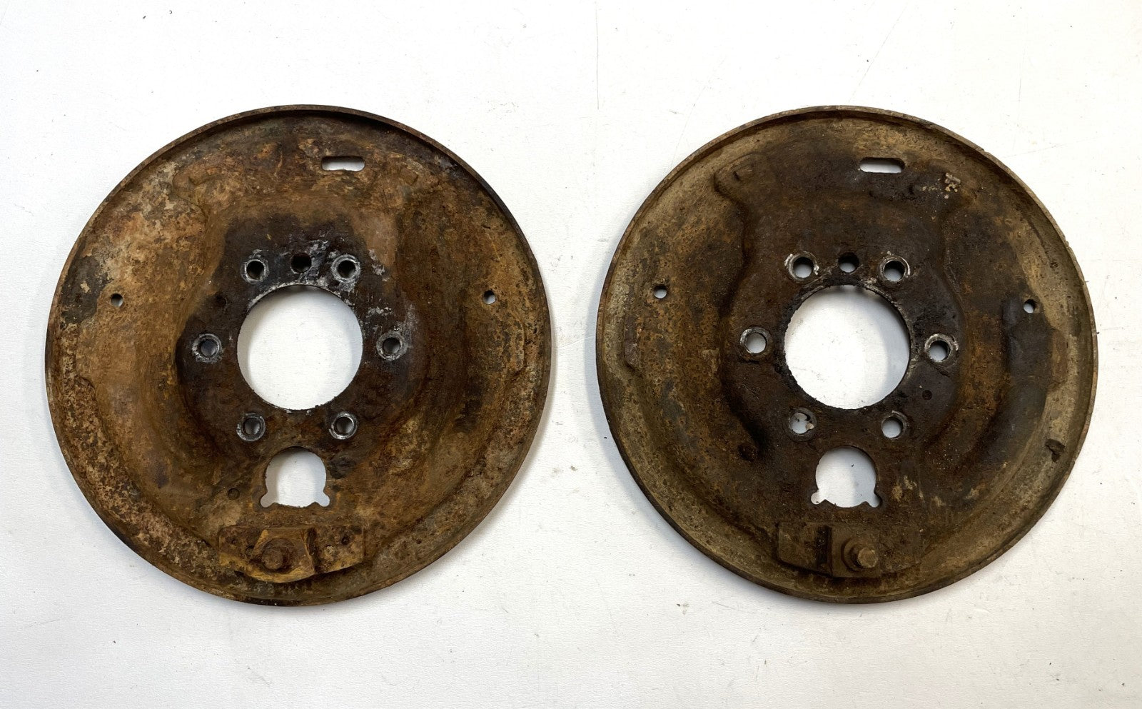Jeep CJ5 Jeepster brake drum backing plate left right front back 10" brakes C101