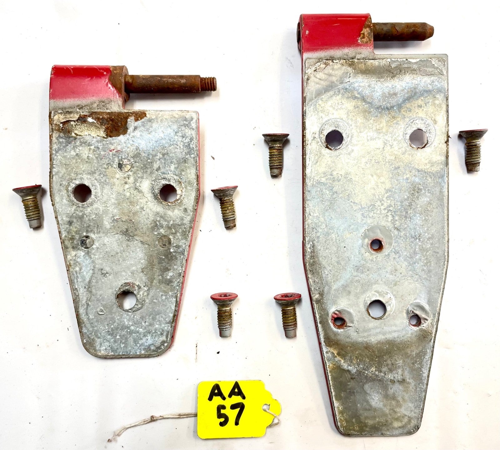 Jeep YJ Wrangler driver door hinge 94 -95 only hinges FREE SHIPPING