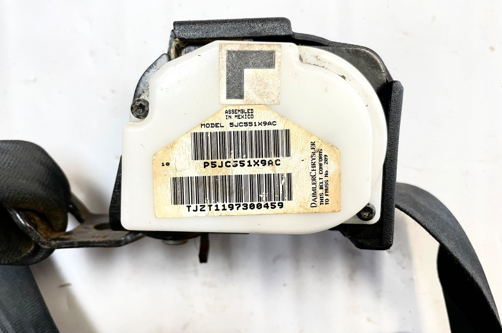 Jeep TJ Driver left Front Seat Belt Retractor 03-06 Wrangler black FREE SHIP!!!