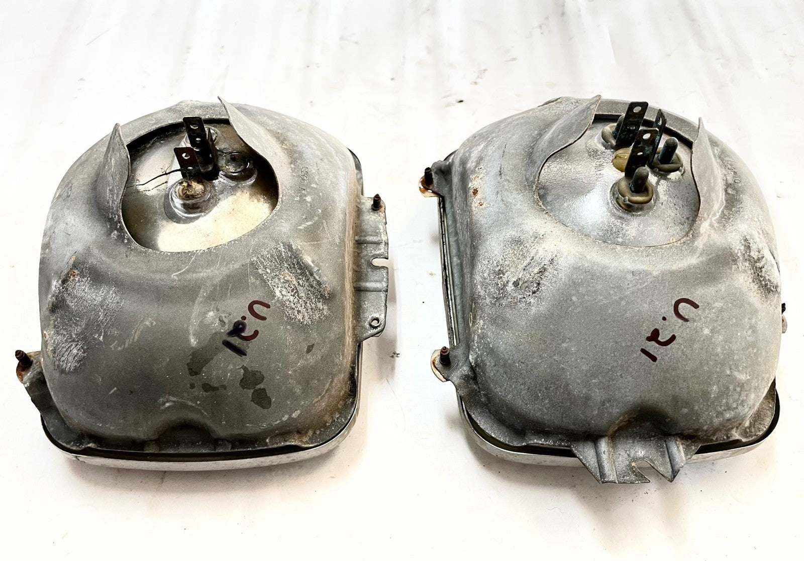 Jeep YJ Wrangler headlight buckets with chome retainer / bulbs 87-95 adjuster
