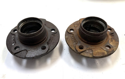Jeep CJ disc brake bearing hub Dana 30 fits 78-81 CJ5 CJ7 6 bolt hubs (pair)