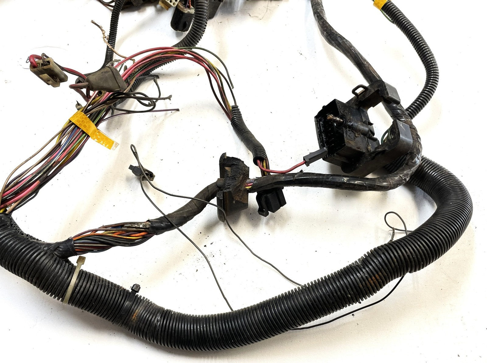 87-90 Jeep YJ Wrangler engine harness 4.2 liter six cylinder READ AD for PARTS