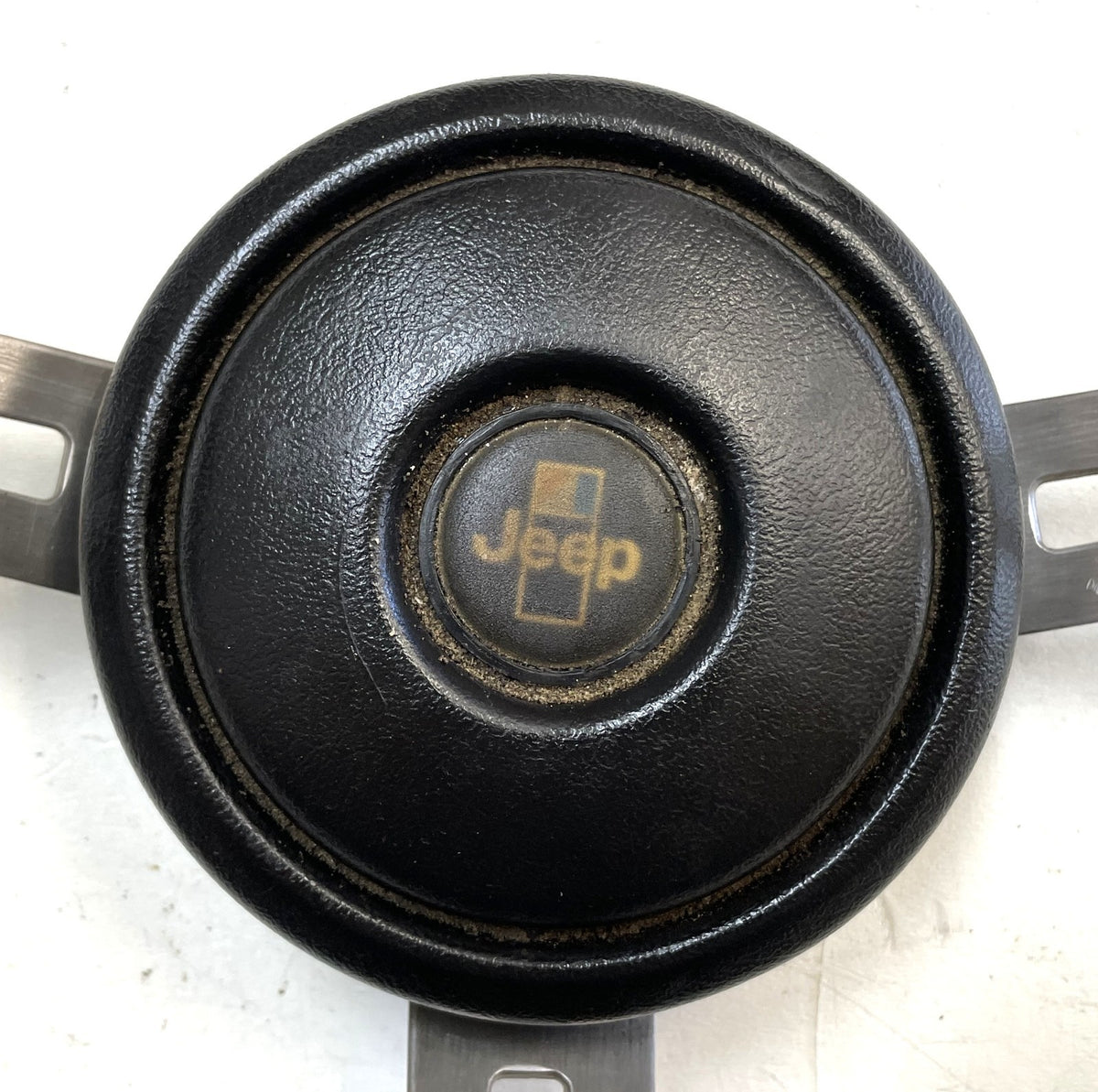 Jeep CJ steering wheel CJ5 CJ7 76-86 AMC horn button black J10 Cherokee AMC FSJ