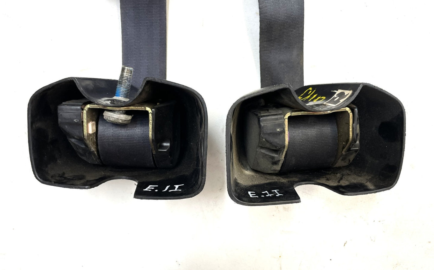 Jeep YJ rear seat belts shoulder belt female buckle back fits 92-95 Wrangler