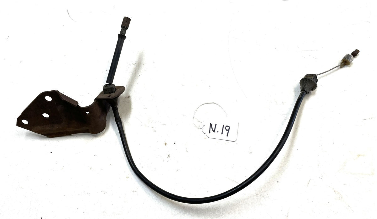 AMC V8 throttle cable and bracket 304 360 401 CJ7 CJ5 Cherokee Wagoneer J10 J20