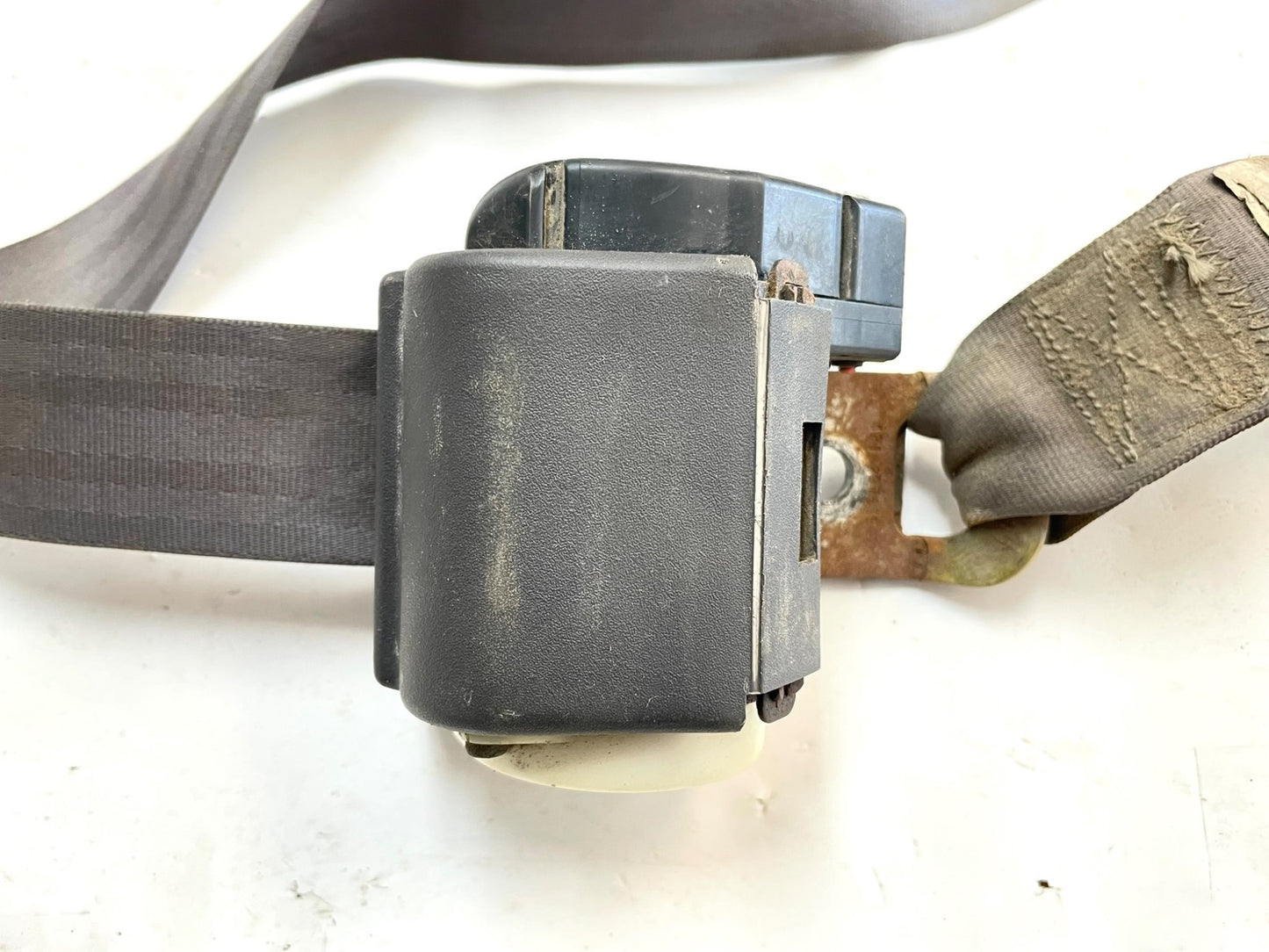 97-02 Jeep TJ Wrangler Front Seat Belt passenger right side retractor seatbelt