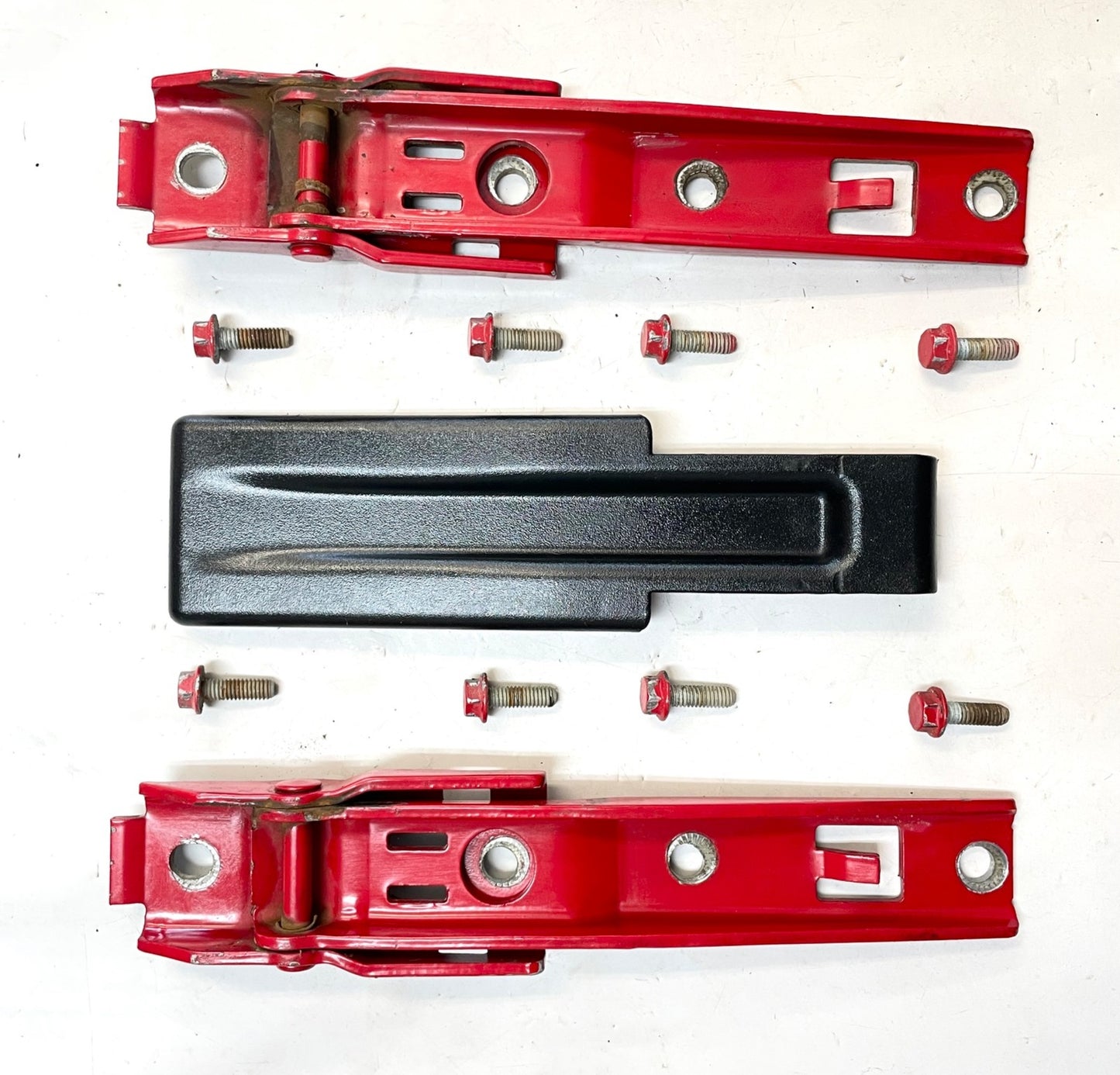 Jeep TJ Tailgate Hinges tail gate Hinge Set 04 05 06 Wrangler rear back red