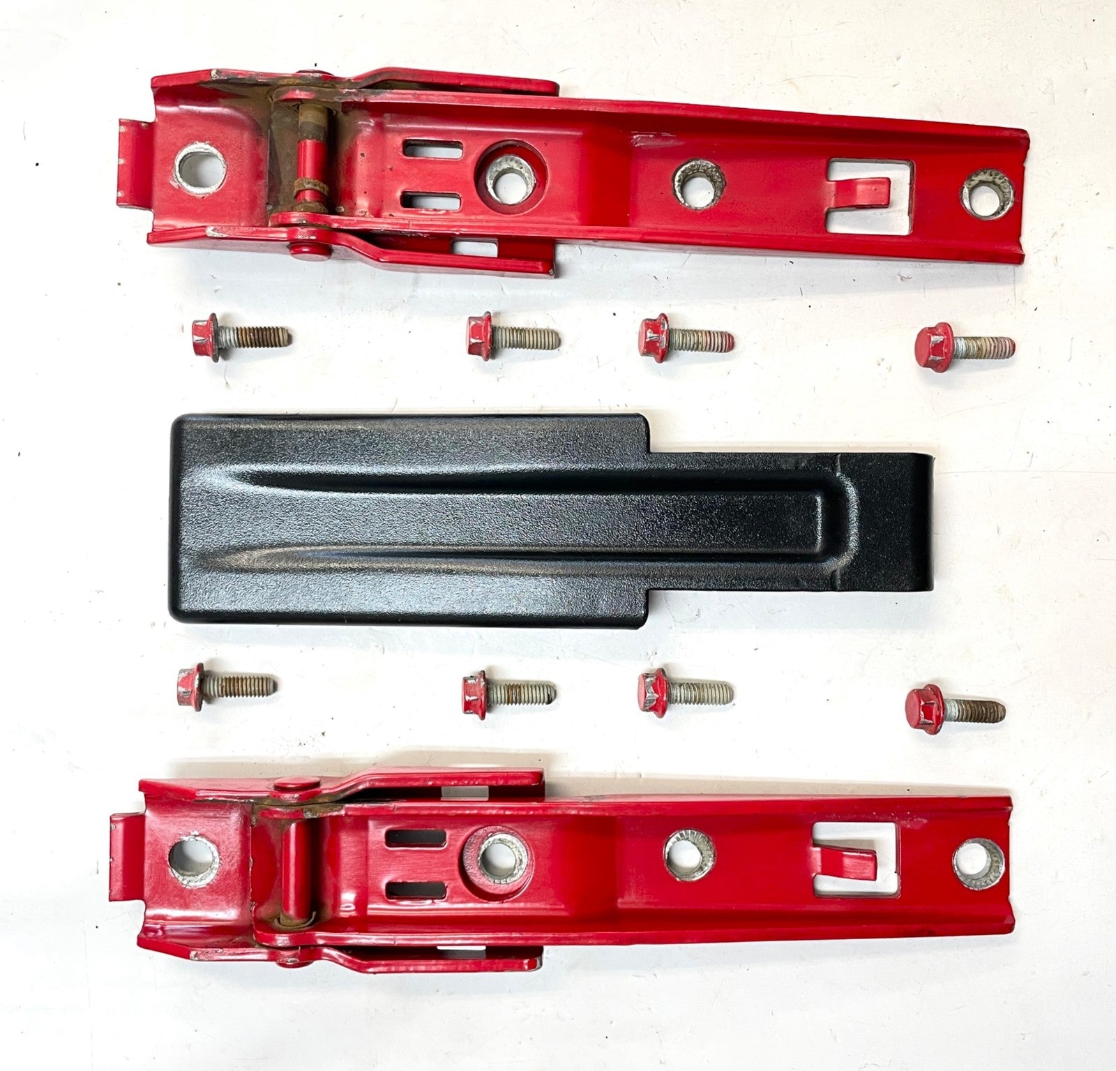 Jeep TJ Tailgate Hinges tail gate Hinge Set 04 05 06 Wrangler rear back red