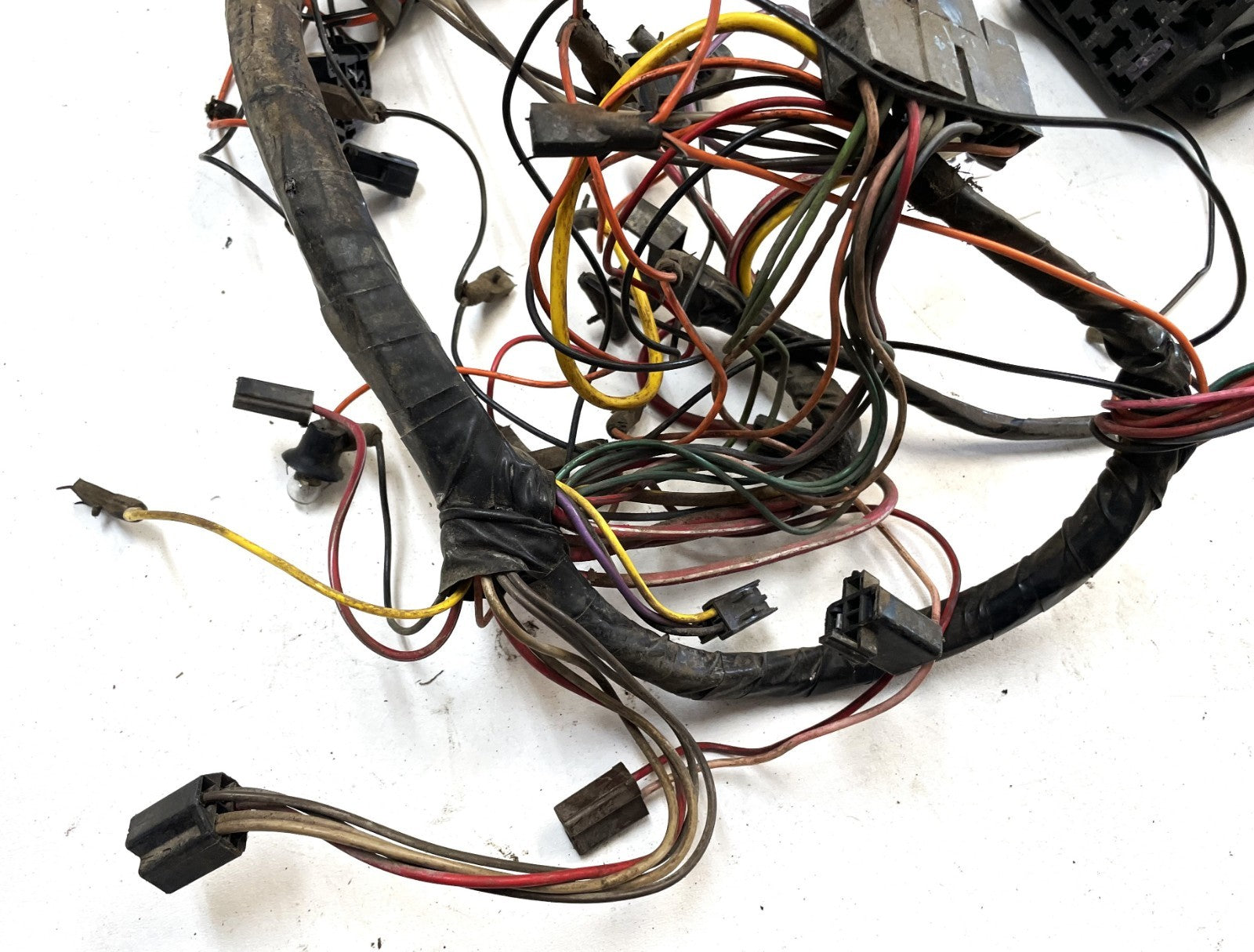 83-86 Jeep CJ dash wire harness CJ5 CJ7 wiring under gauge panel fuse block