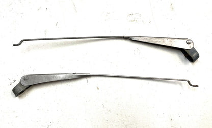 windshield wiper arms fits 76-86 Jeep CJ5 CJ7 CJ8 Used Pair FREE SHIP