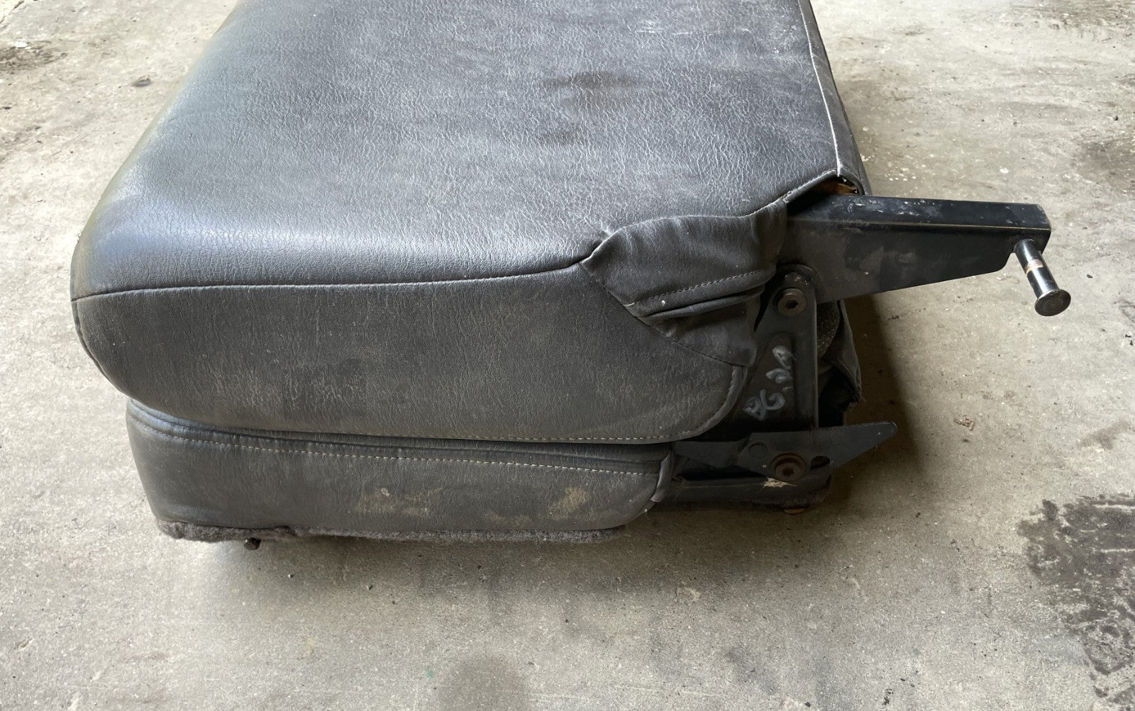 Jeep TJ Wrangler back Seat Dark Grey vinyl factory folding rear fits 97-02