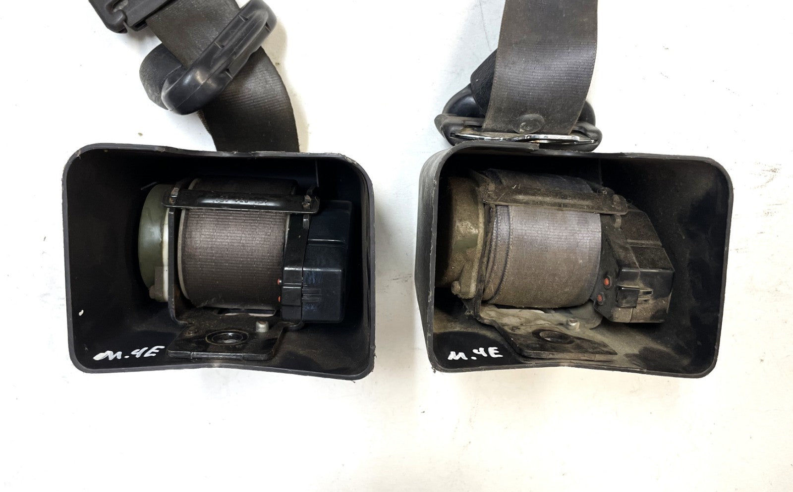 Jeep TJ rear seat belts fit 97-02 Wrangler shoulder belt female buckle back seat