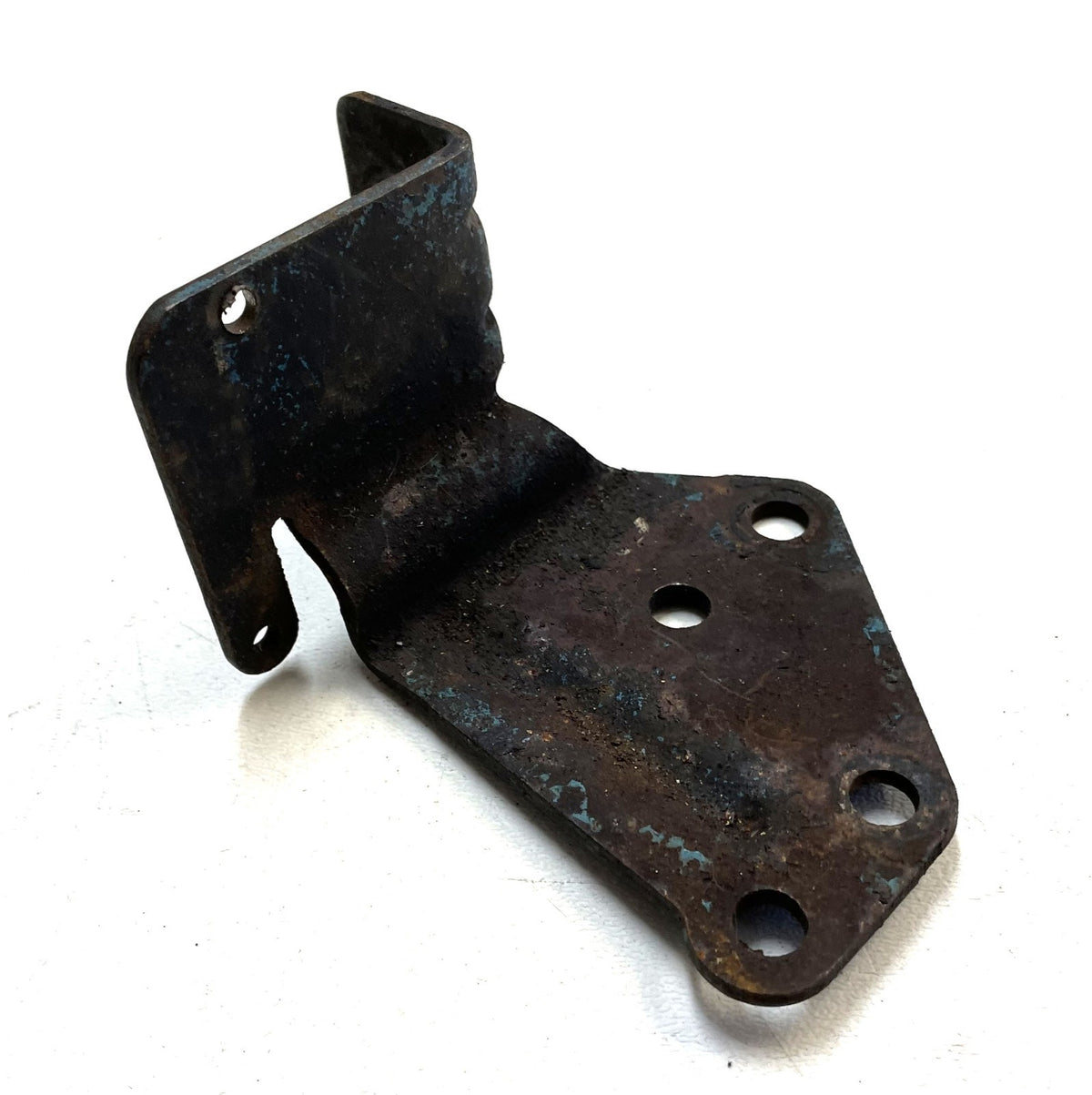 AMC V8 throttle cable bracket 304 360 401 CJ5 CJ7 Cherokee Wagoneer J10 J20