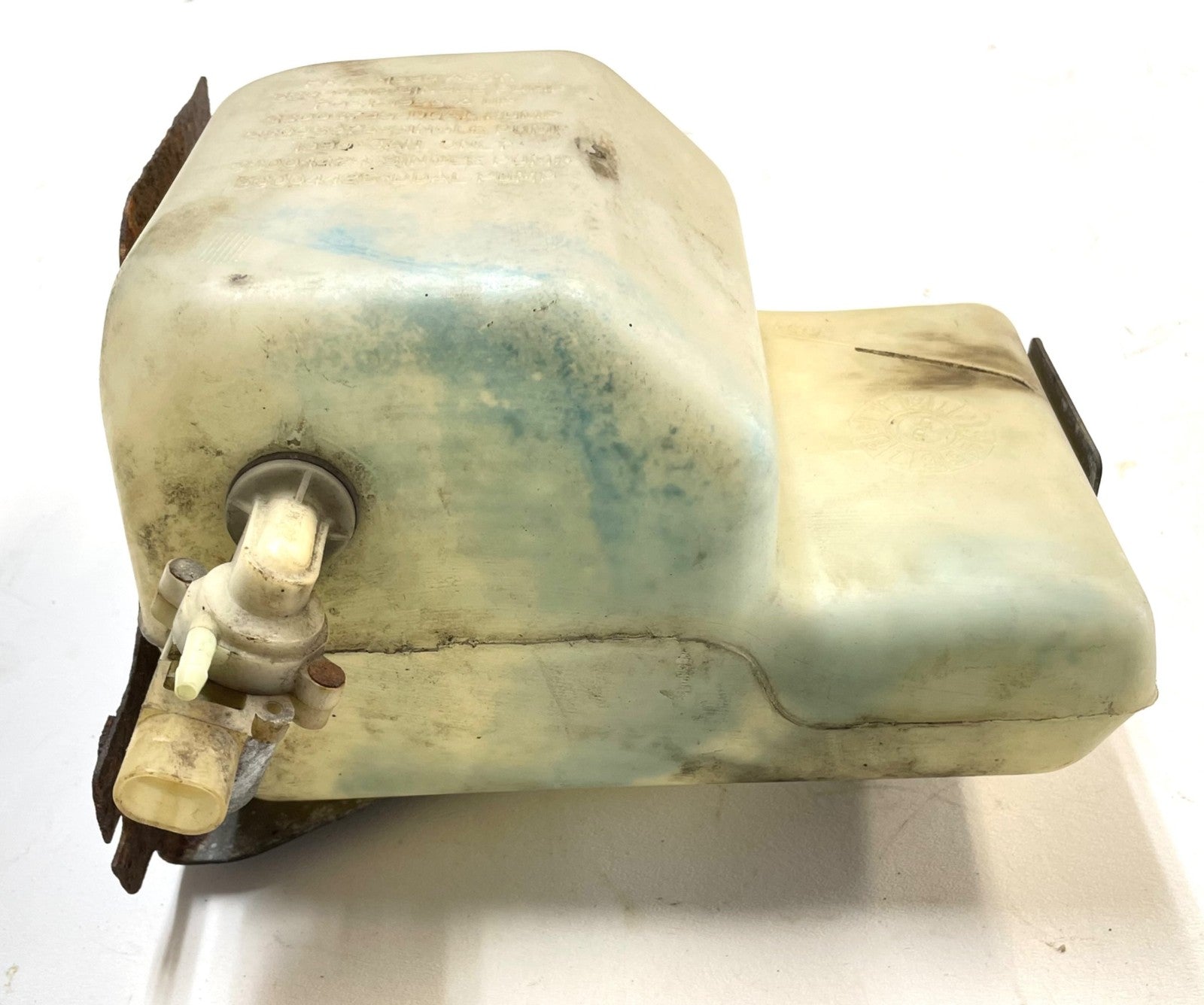 87-90 Jeep YJ Windshield Washer Fluid Reservoir Bottle plastic tank Wrangler