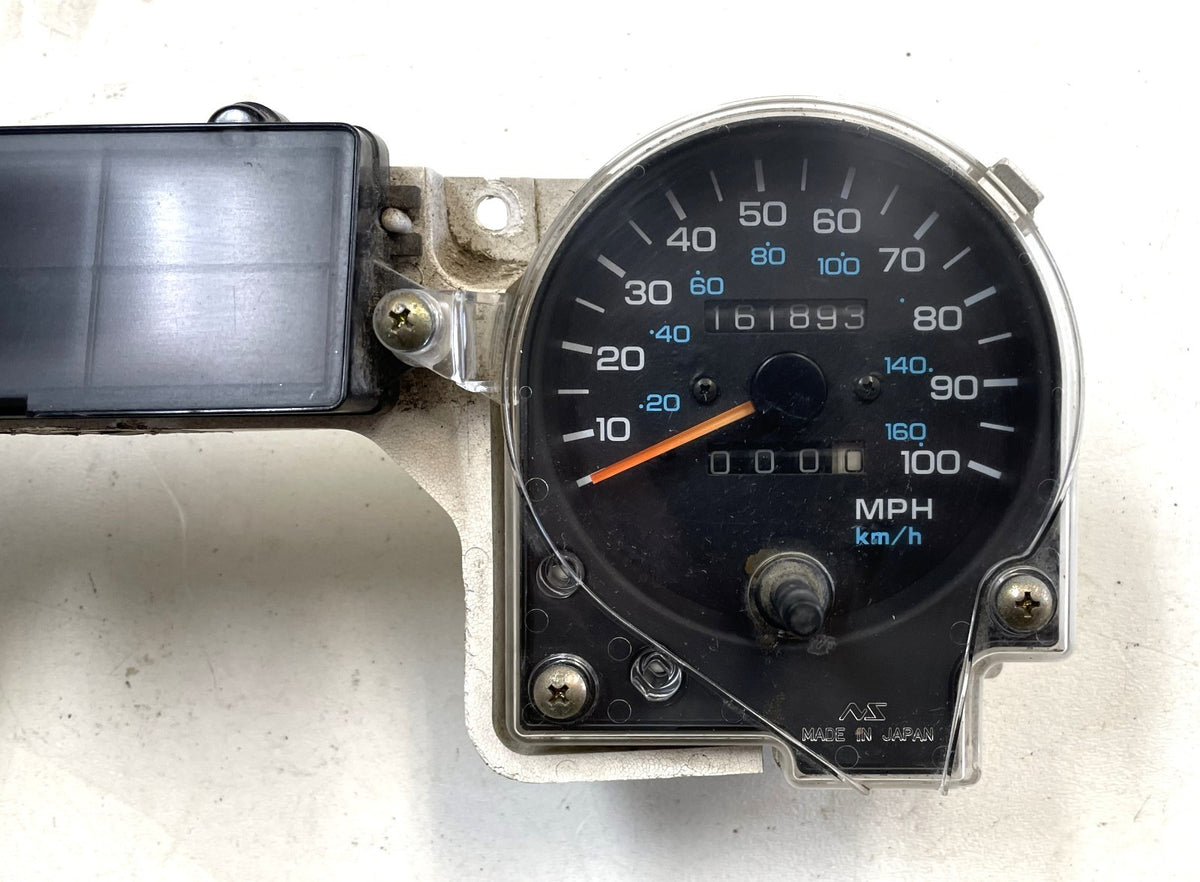 Jeep YJ speedometer tachometer 92-95 gauge cluster Wrangler 161,893 gauges