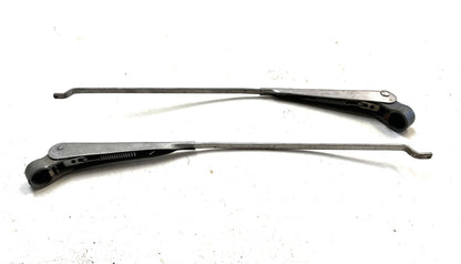 windshield wiper arms fits 76-86 Jeep CJ5 CJ7 CJ8 Used Pair FREE SHIP