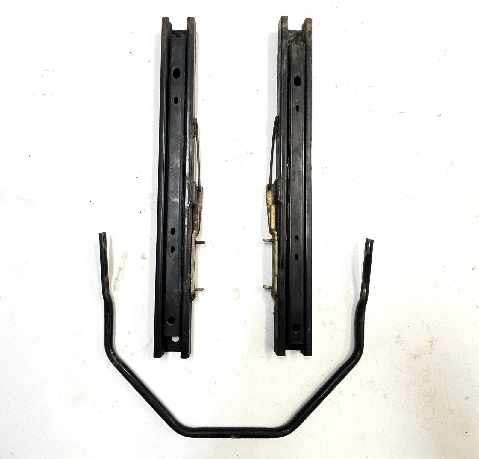 Jeep YJ Wrangler Driver Side Front Seat Bracket with Slider Riser fits 91-95
