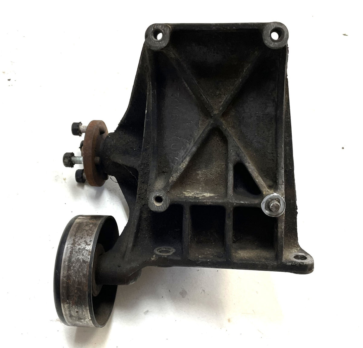 Jeep Cherokee XJ Comanche MJ 91-96 AC Alternator Engine Bracket Pulley 53006550U