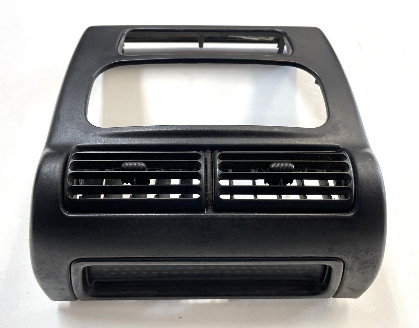 03-06 Jeep TJ Wrangler Center Bezel Dash Trim Vent Radio Surround FREE SHIPPING