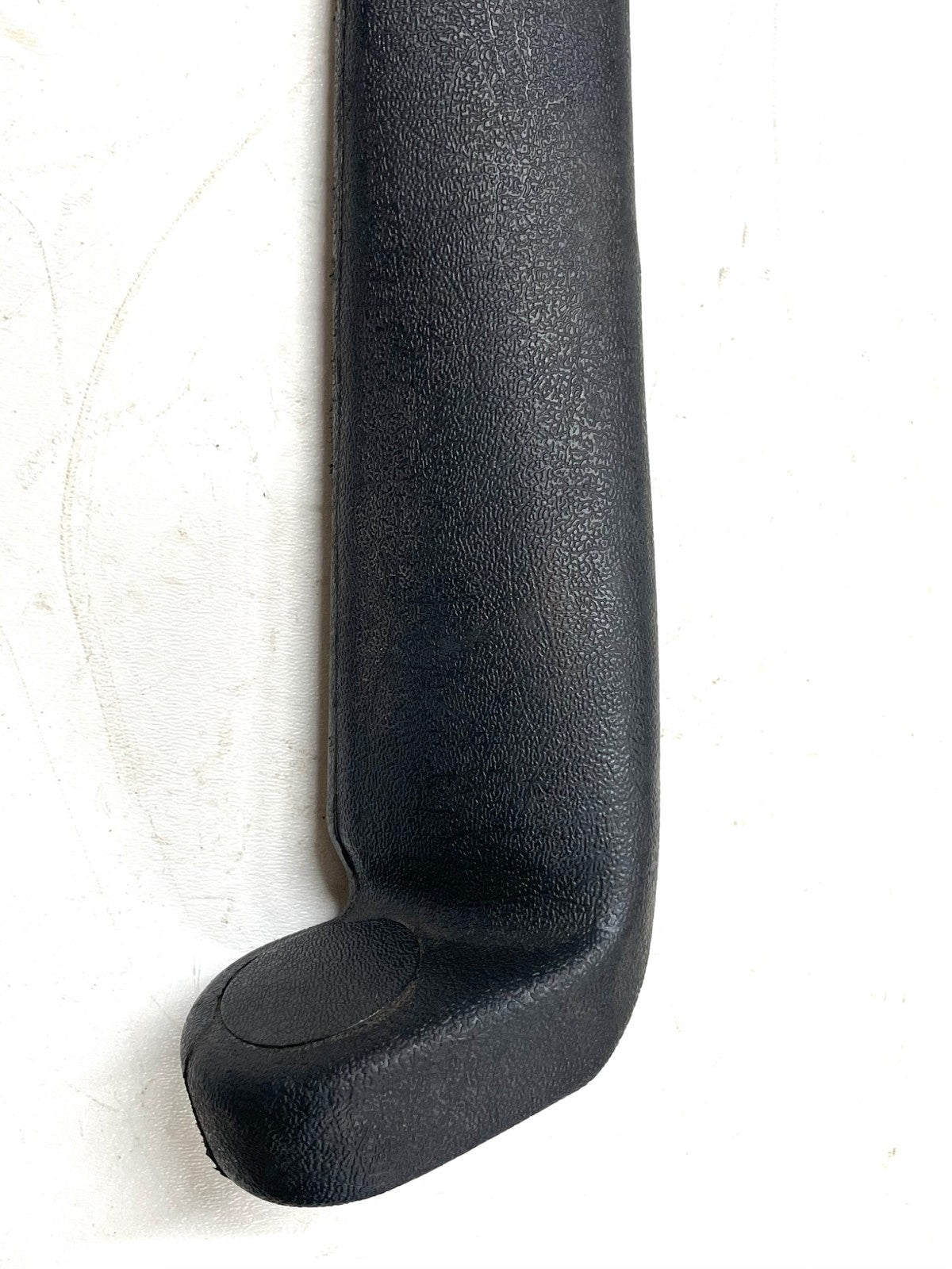 Jeep YJ Right Side Female Seat Belt End 92-95 Wrangler Long Passenger Buckle