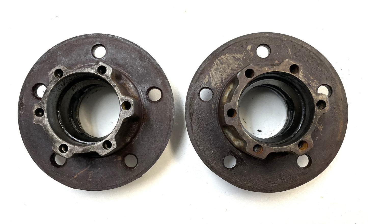 Jeep CJ disc brake bearing hub Dana 30 fits 78-81 CJ5 CJ7 6 bolt hubs (pair)
