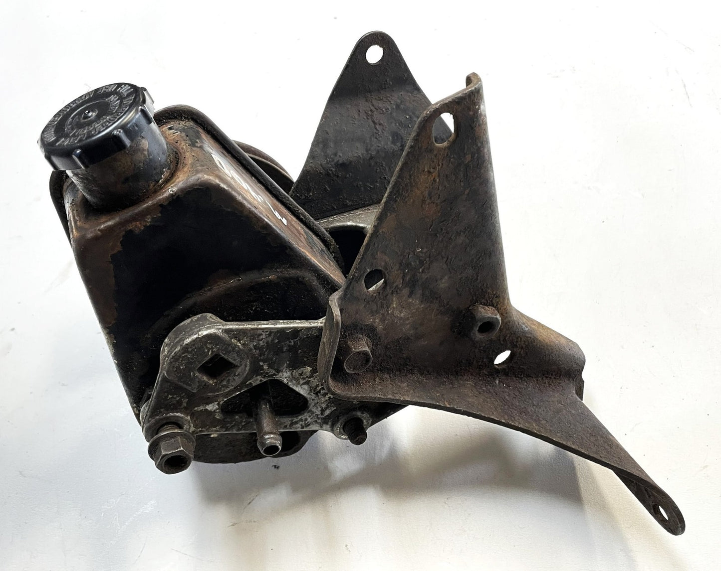 Jeep CJ5 CJ7 YJ 4.2 six cylinder power steering pump brackets Wrangler 258ci