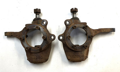 Jeep CJ disc brake steering knuckles 78-81 CJ5 CJ7 Dana 30 narrow track