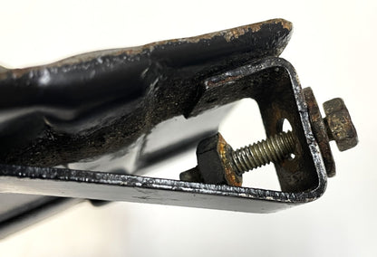 Jeep YJ Wrangler 2.5 air cleaner filter box mount bracket 4 cylinder 87-90