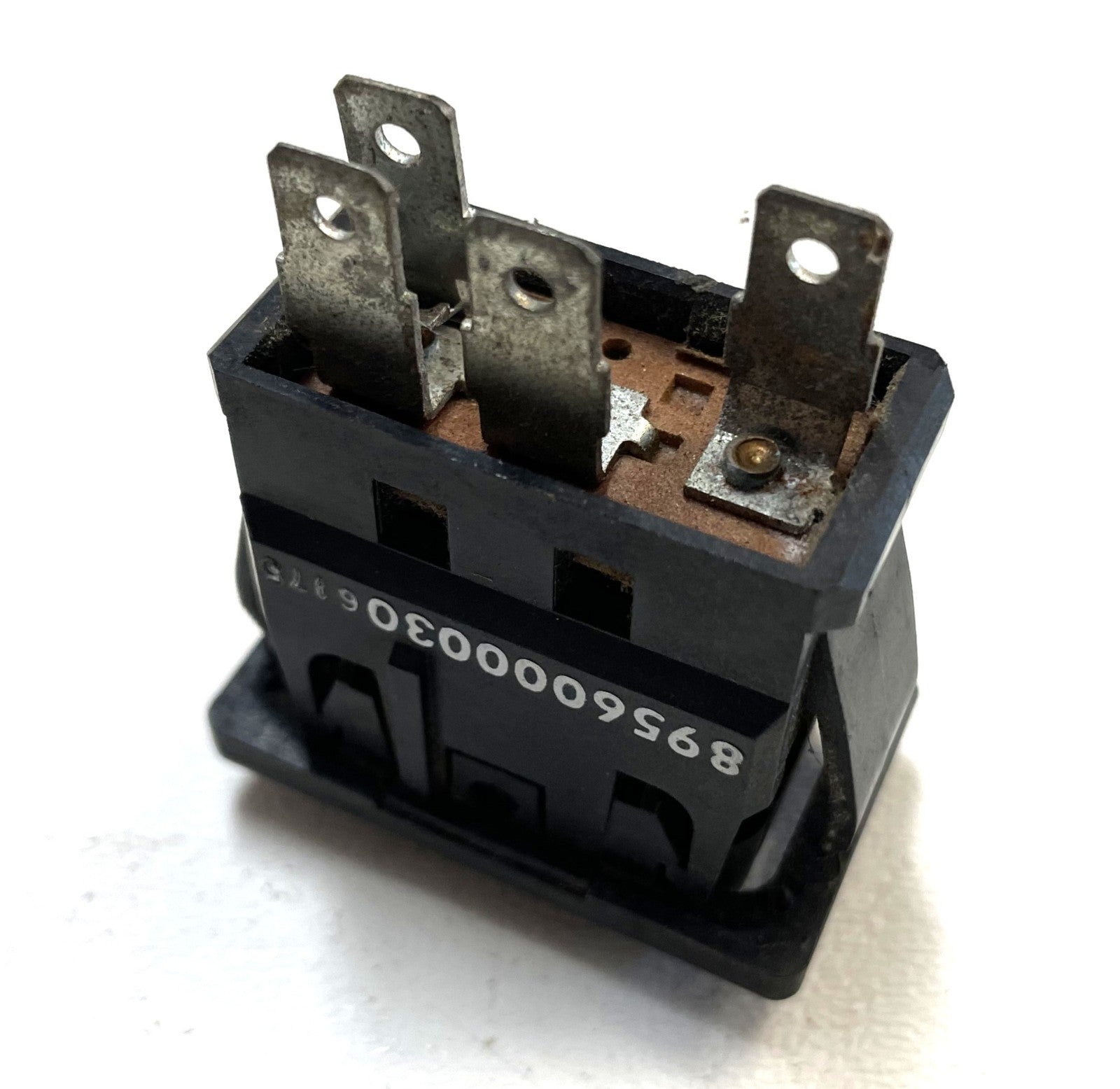 Jeep YJ Wrangler Rear Defrost Switch for Hard top  8956000030 fits 87-91