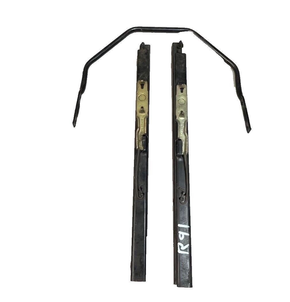 Jeep YJ Wrangler Seat Slider Bracket Front Right or Left Side 91-95 FREE SHIP