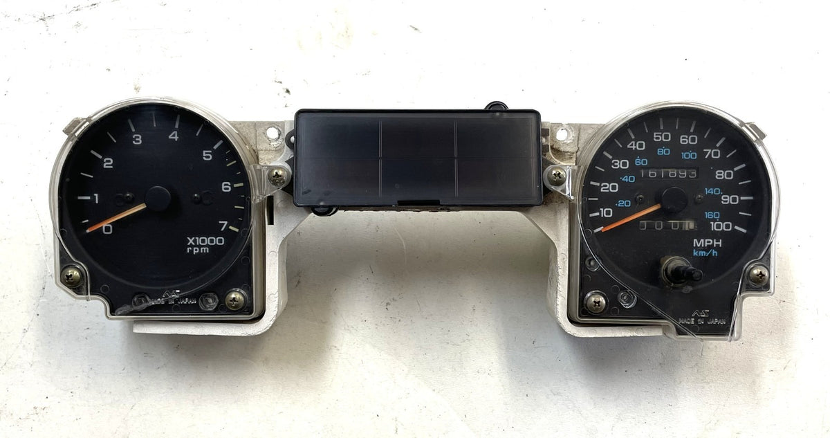 Jeep YJ speedometer tachometer 92-95 gauge cluster Wrangler 161,893 gauges