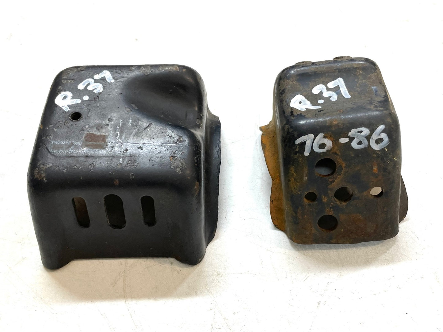 Jeep CJ 6 cylinder motor mounts 4.2  CJ5 CJ7 CJ8 AMC frame side mount 258 232