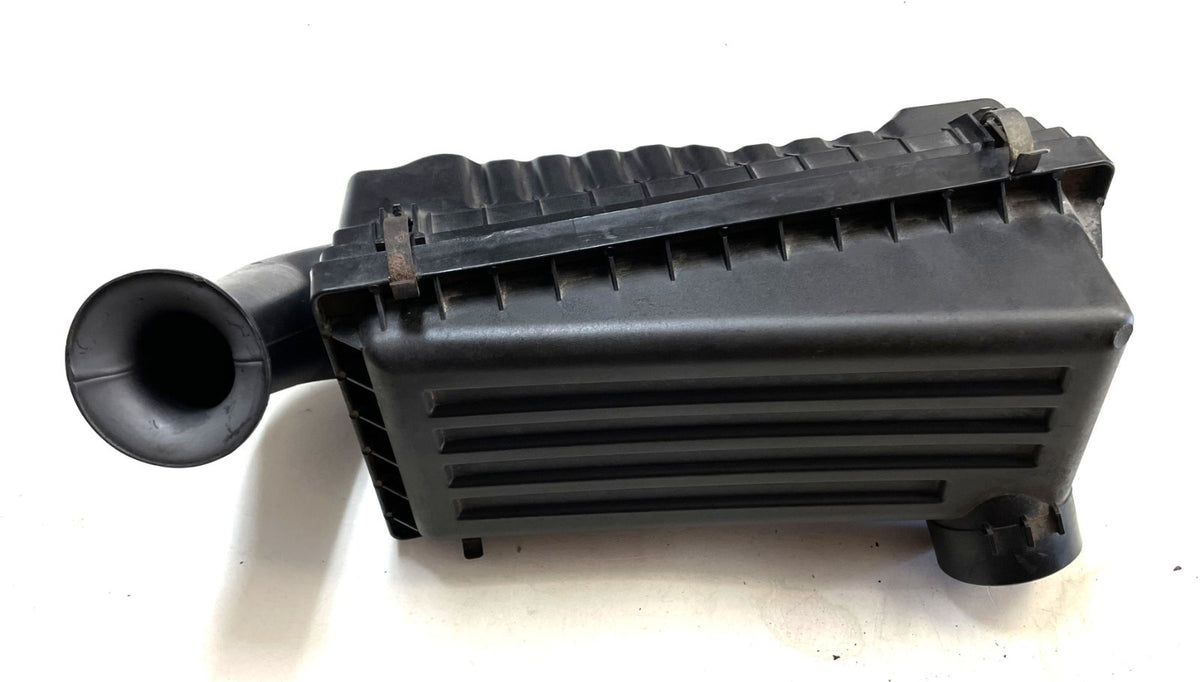 Jeep TJ Wrangler 4.0 Air Cleaner 6 Cyl Filter Box Fresh Air Intake Six Cylinder