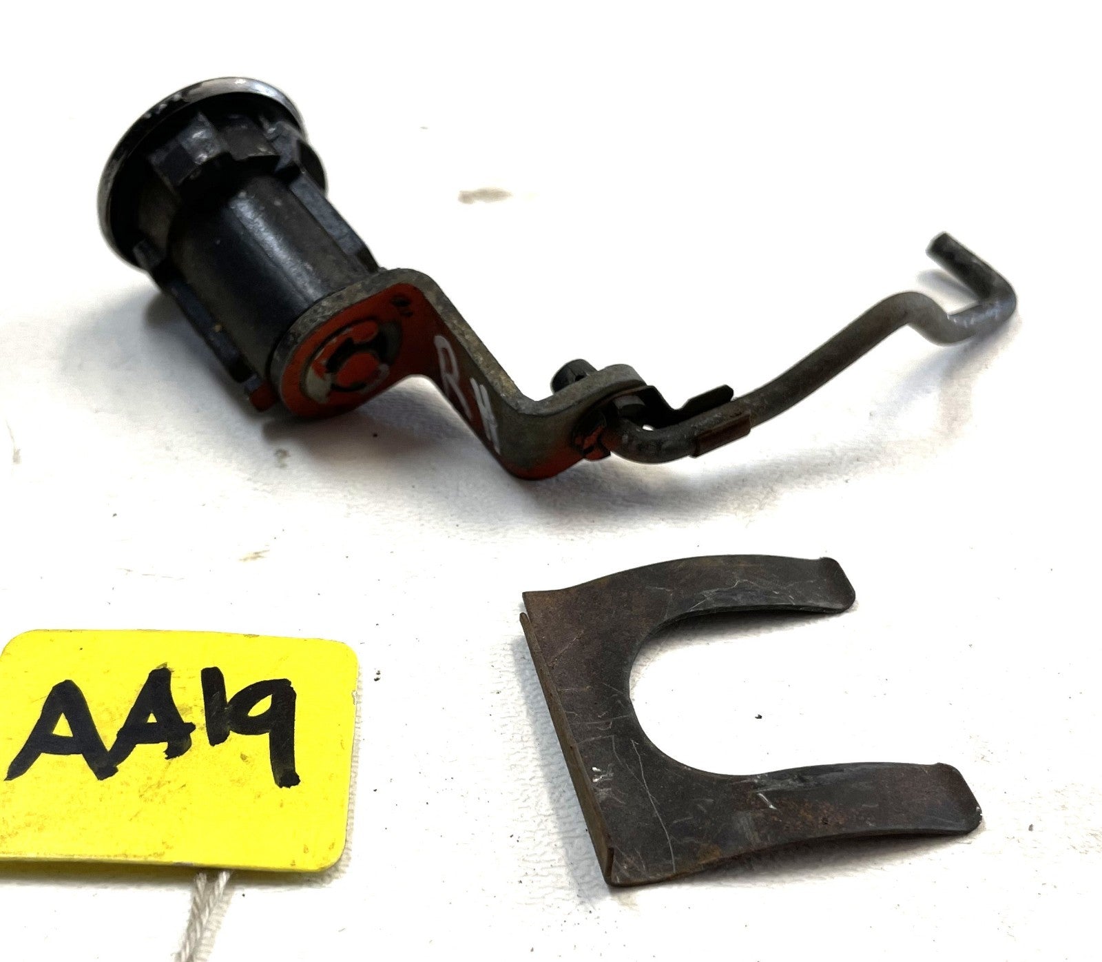 Jeep CJ7 YJ Full Door Key Lock Cylinder and Linkage Rod Wrangler fits 81-90