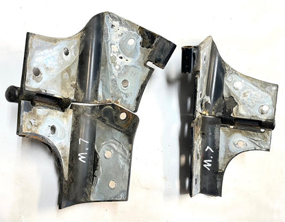Jeep TJ windshield hinges fits 97-06 Wrangler Left Right Hinge black