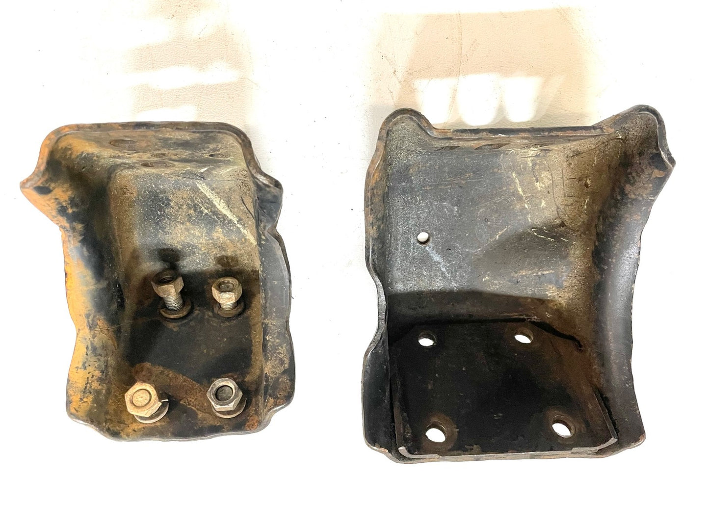 Jeep CJ 6 cylinder motor mounts 4.2  CJ5 CJ7 CJ8 AMC frame side mount 258 232