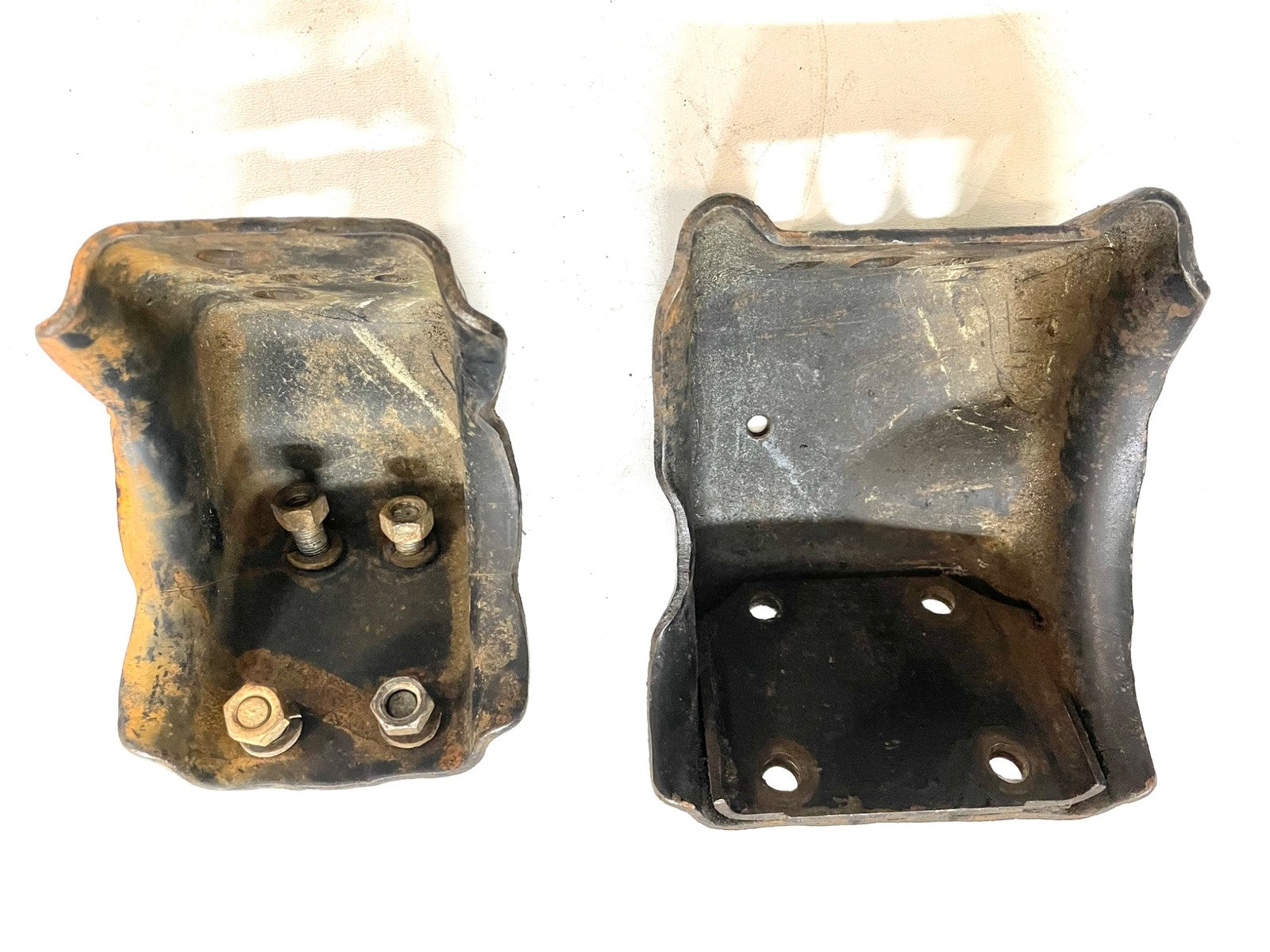 Jeep CJ 6 cylinder motor mounts 4.2  CJ5 CJ7 CJ8 AMC frame side mount 258 232