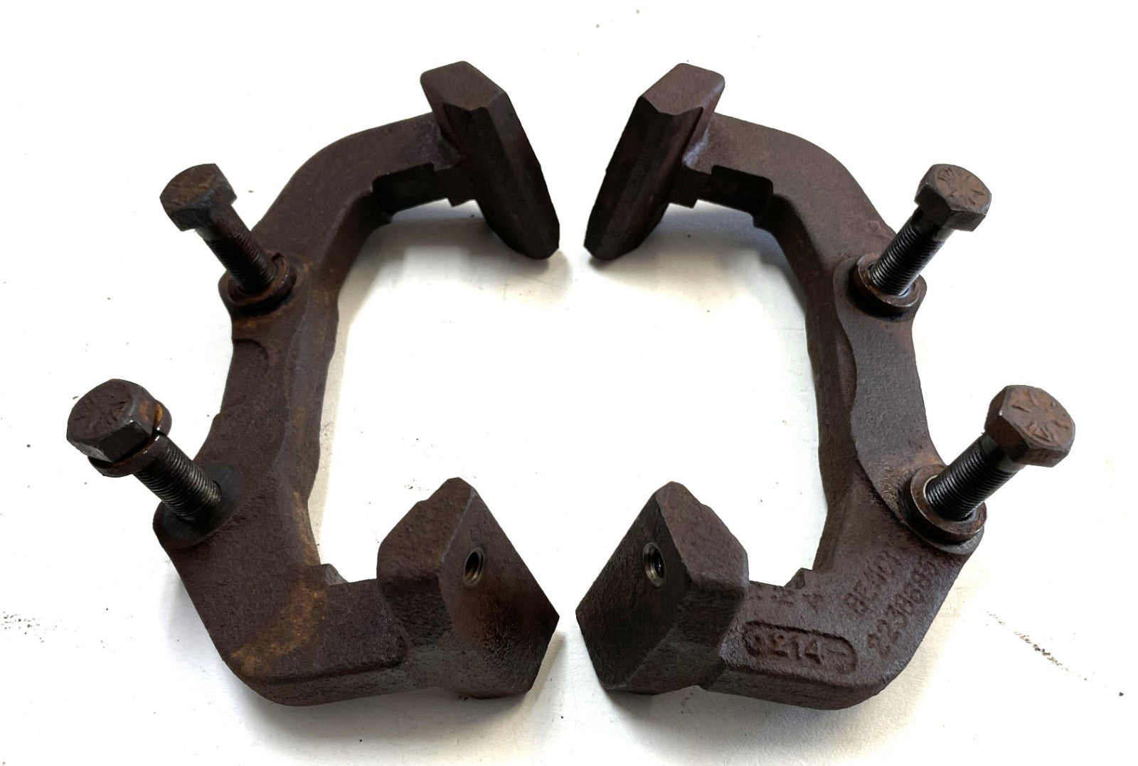 Jeep CJ disc brake caliper mount bracket CJ5 CJ7 CJ8 AMC 79-81 Dana 30 2 bolt!!